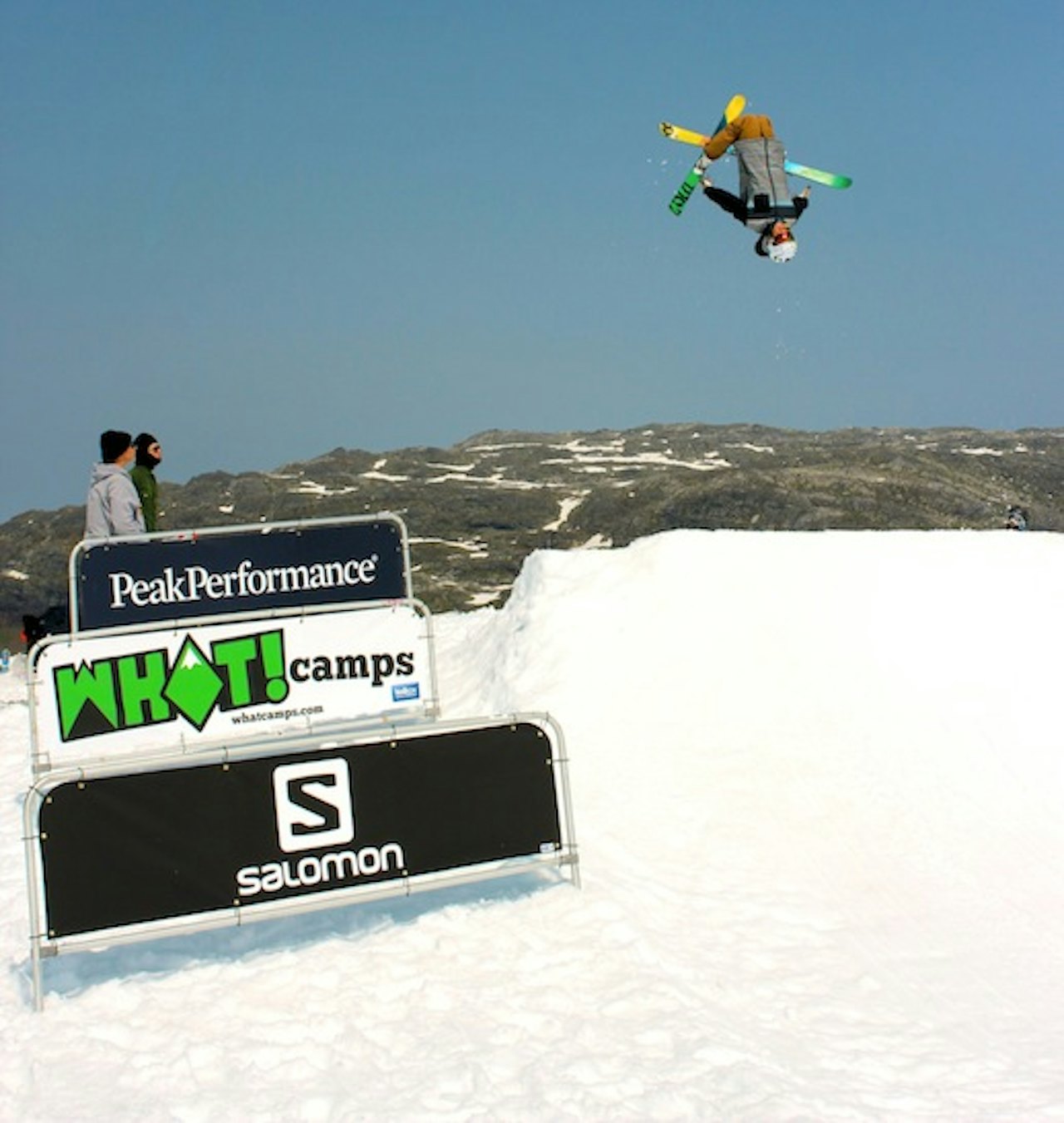 STORFIN PREMIE: SkiAndChicken kan begynne å glede seg til What!-camp på Folgefonna i sommer!