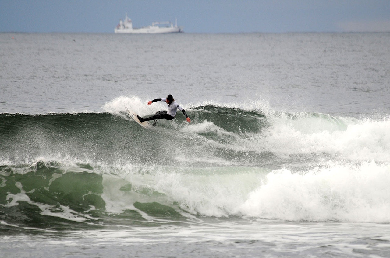 SEIERHERRE: Åge Obrestad vant Open-klassen under NM i surfing forrige helg. Foto: Anne Christine P. Meling SEIERHERRE: Åge Obrestad vant Open-klassen under NM i surfing forrige helg. Foto: Anne Christine P. Meling