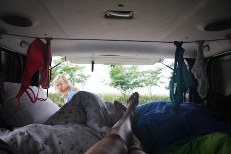PRIVATLIVET: Kitejentene Malin Amle, Anne Valvatne og Marit Nore har tatt campingkonseptet til nye høyder. 