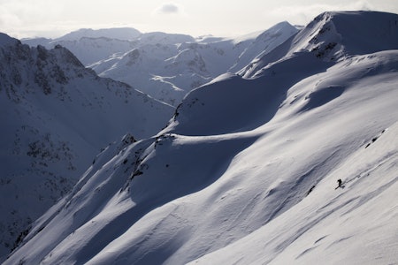 PÅSKETUR: Fri Flyt dro på påsketur til Loppa i Vest-Finnmark i fjor. Les historien om fem fokkings dager på tur. Foto: Hans Petter Hval PÅSKETUR: Fri Flyt dro på påsketur til Loppa i Vest-Finnmark i fjor. Les historien om fem fokkings dager på tur. Foto: Hans Petter Hval