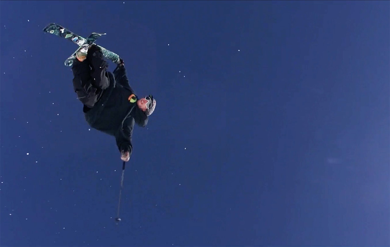 SJEF: Den levende, svenske legenden Henrik Harlaut er mester i å få moderne skikjøring til å se bra ut. SJEF: Den levende, svenske legenden Henrik Harlaut er mester i å få moderne skikjøring til å se bra ut.