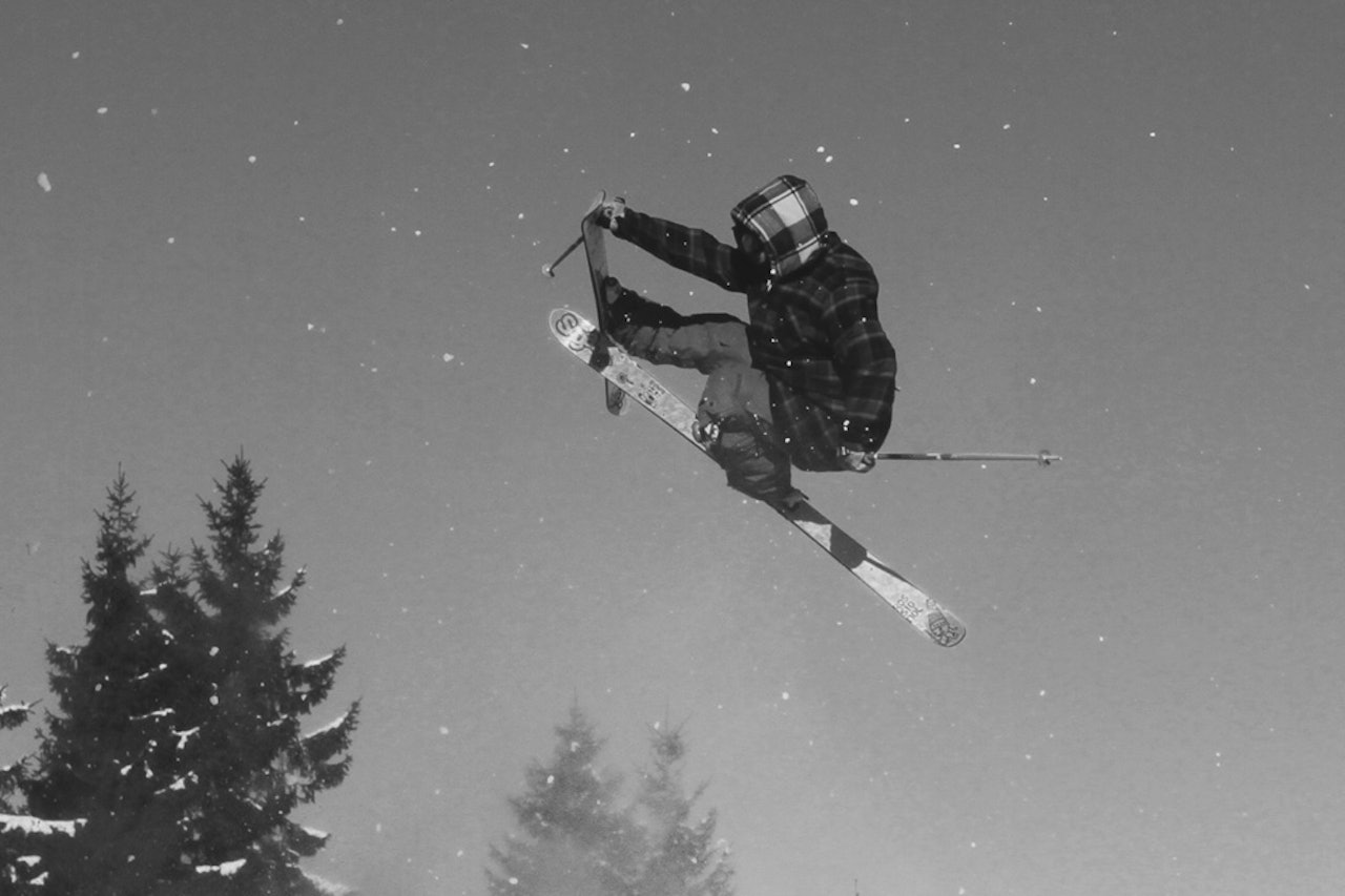 KaaPOW! Tynes boner ut, grabber solid og vet at han kommer til å lande perfekt, utenom den gangen i Trysil da. f: Anders Nummedal