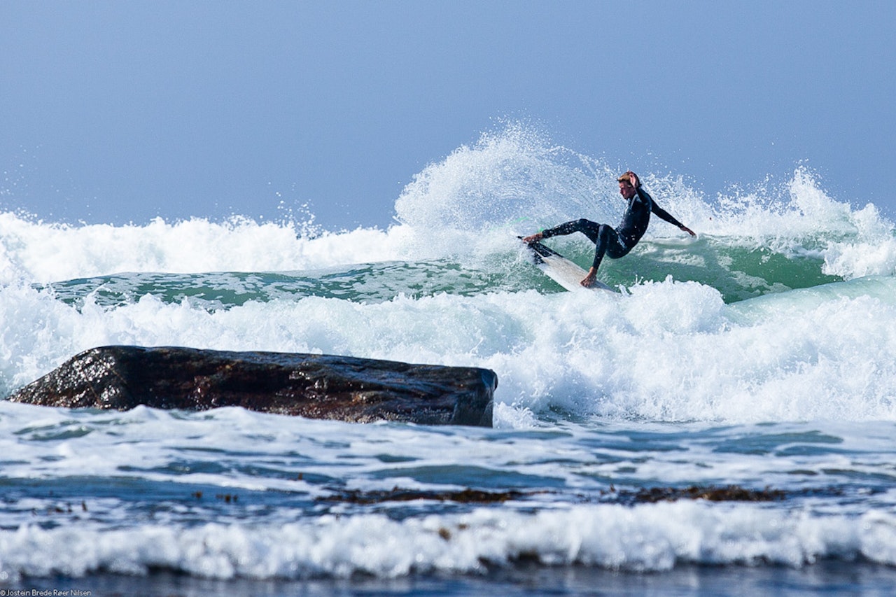 LOKAL: Espen Odén Evertsen legger seg bakpå og nyter sommeren. Bilde: Josten Nilsen LOKAL: Espen Odén Evertsen legger seg bakpå og nyter sommeren. Bilde: Josten Nilsen