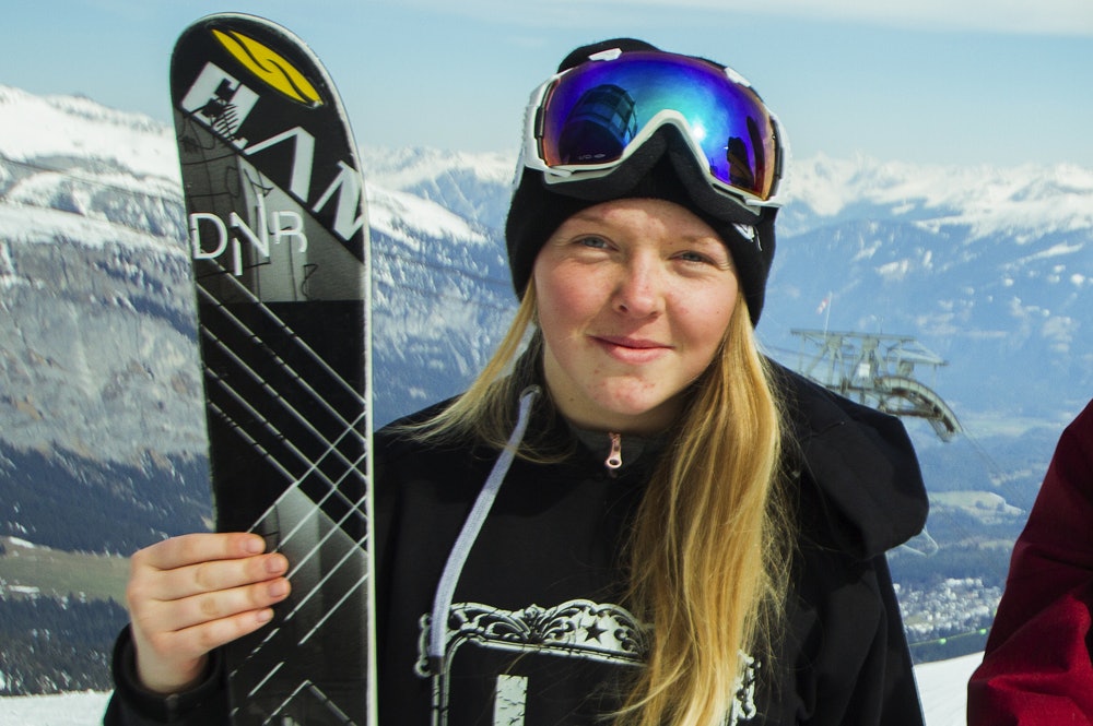 BEGYNNELSEN: En ung Johanne Killi tilbake i 2014. Foto: Kenneth Nordahl-Pedersen FROM DOMBÅS WITH STYLE: Johanne Killi vant lørdagens European Open-finale i Laax. Foto: Kenneth Nordahl-Pedersen