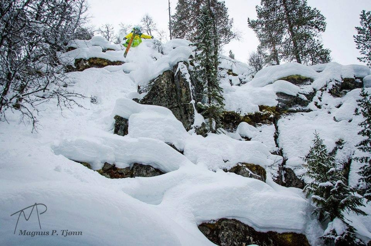 PUTER: Innerst inne i Telemark finnes det visstnok alt mulig skiterreng! Svein Olav nyter nynorske puter! F: Magnus P. Tjønn PUTER: Innerst inne i Telemark finnes det visstnok alt mulig skiterreng! Svein Olav nyter nynorske puter! F: Magnus P. Tjønn