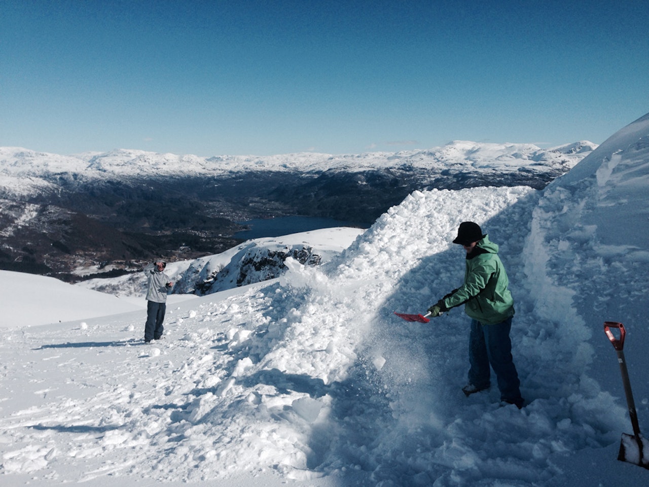 BYGGING: Det bygges hopp for harde livet på Ravnafjell. Foto: Trond Carsten Øye BYGGING: Det bygges hopp for harde livet på Ravnafjell. Foto: Trond Carsten Øye