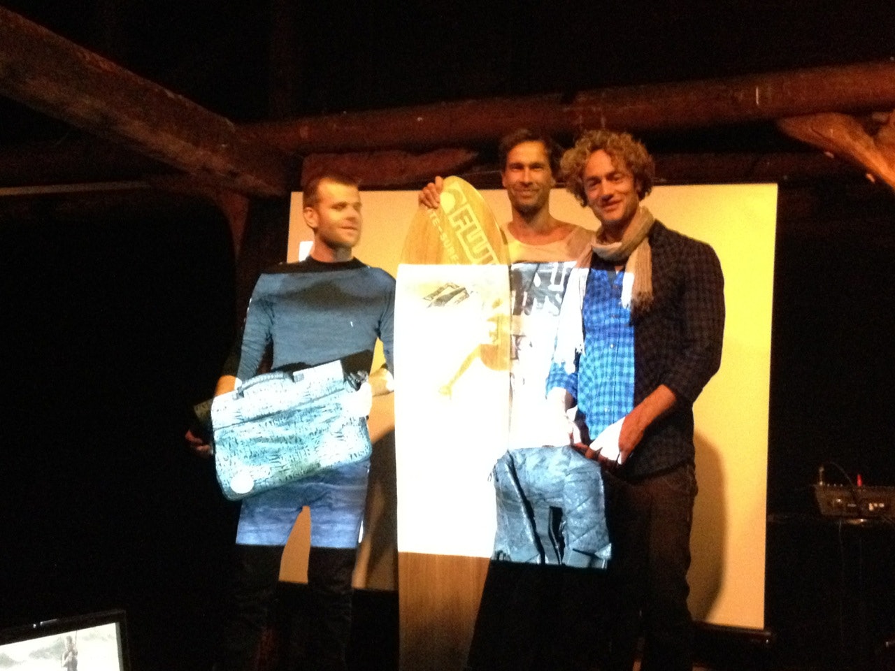 PALLEN: Nerdrum soler seg i glansen med Christopher Dons og Torjus Robstad på hver sin side. Foto: Fluid. PALLEN: Nerdrum soler seg i glansen med Christopher Dons og Torjus Robstad på hver sin side. Foto: Fluid.