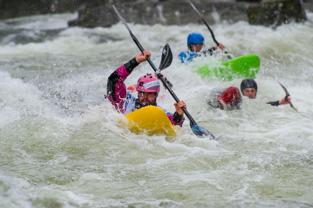VINNER: Eric Deguil, som her leder an i Strandaelva, vant til slutt herrefinalen. Foto: Olav Standal Tangen VINNER: Eric Deguil, som her leder an i Strandaelva, vant til slutt herrefinalen. Foto: Olav Standal Tangen