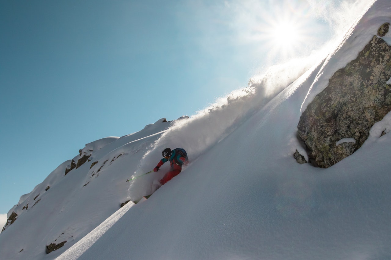 DRØMME-UTVIKLING: Vi kan vel alle kjenne oss igjen i å drømme om det Eva Walkner holder på med her. Foto: Hans-Martin Kudlinski DRØMME-UTVIKLING: Vi kan vel alle kjenne oss igjen i å drømme om det Eva Walkner holder på med her. Foto: Hans-Martin Kudlinski