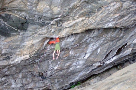KNALLHARDT: Adam Ondra slapper av på The Change, 9b+ og verdens hardeste klipperute. Foto: Olav Strøm KNALLHARDT: Adam Ondra slapper av på The Change, 9b+ og verdens hardeste klipperute. Foto: Olav Strøm