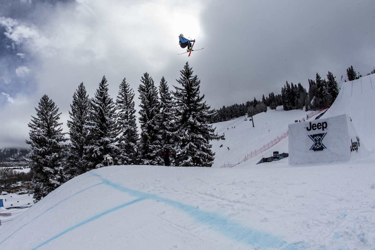 DU KAN VISE TOM: Tom Wallisch blir nok å se på VM i slopestyle på Voss i vinter, og nettopp du kan få kjøre før han i slopestyleløypa! Foto: ESPN