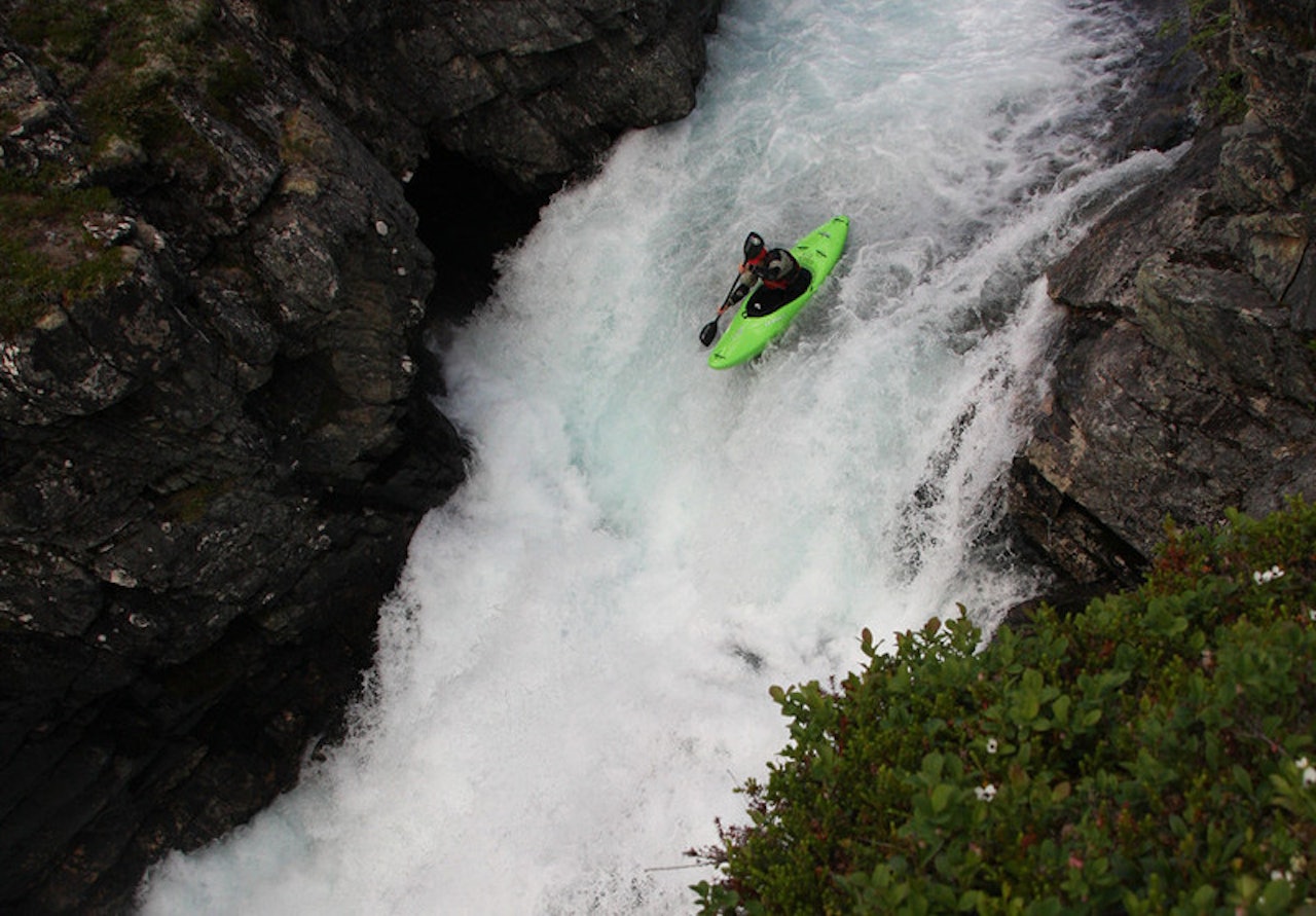 HENLAGT: Øivind Kleppe (bildet) og de andre padlerne som ble anmeldt etter padling i Embla slipper straff. Saken er henlagt på grunn av bevisets stilling. Foto: Maria Berdal HENLAGT: Øivind Kleppe (bildet) og de andre padlerne som ble anmeldt etter padling i Embla slipper straff. Saken er henlagt på grunn av bevisets stilling. Foto: Maria Berdal