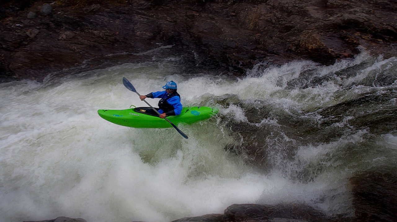 SPANJOL: Aniol Serrasolses padla in til seier i Ena i fjor. Foto: Jon Brekke SPANJOL: Aniol Serrasolses padla in til seier i Ena i fjor. Foto: Jon Brekke