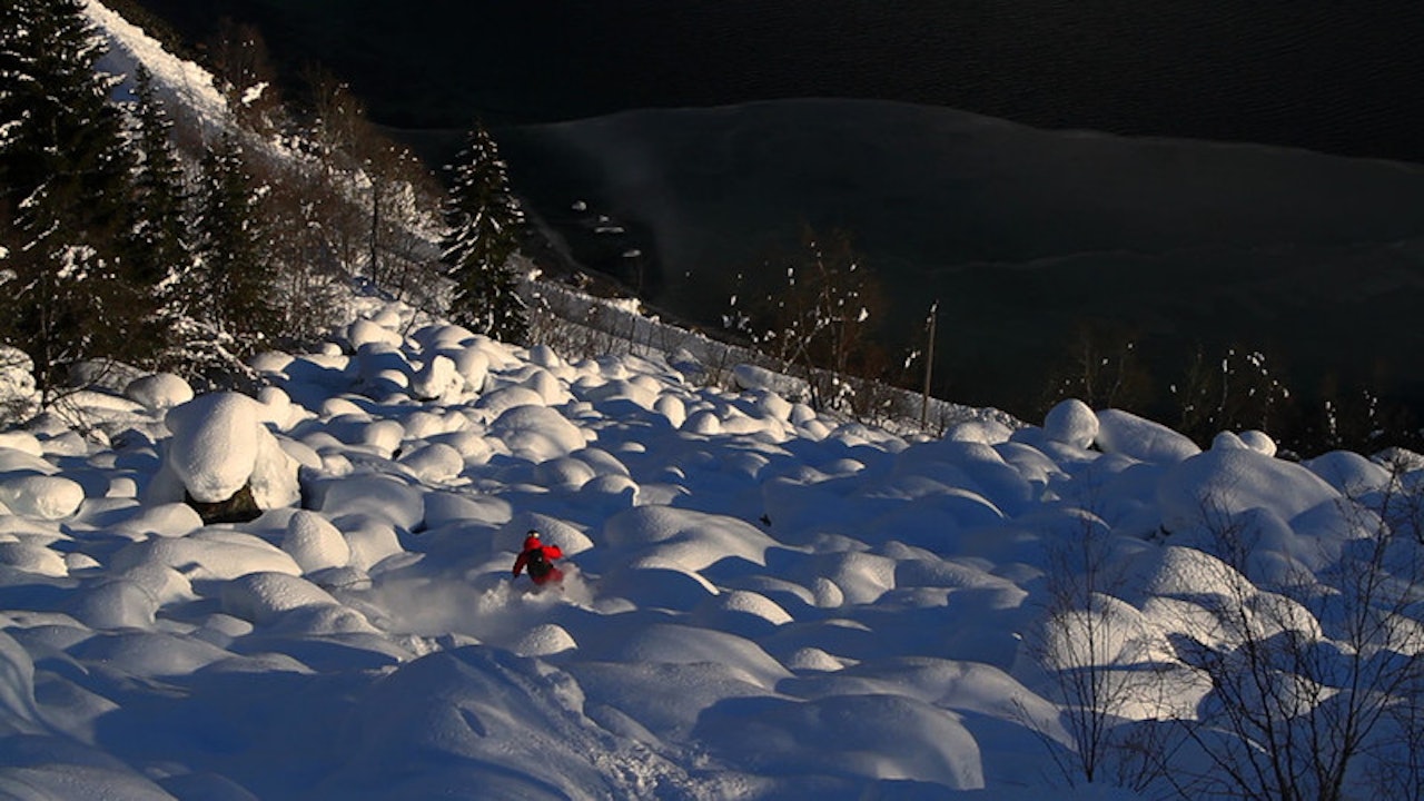 FORRIGE GANG: Mike Douglas kjører puter i Luster. FORRIGE GANG: Mike Douglas kjører puter i Luster.