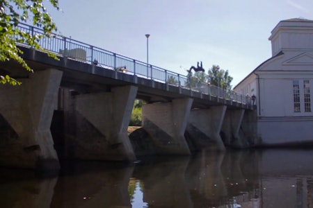 BACKFLIP: Null stress så lenge du har e demning med rekkverk. BACKFLIP: Null stress så lenge du har e demning med rekkverk.