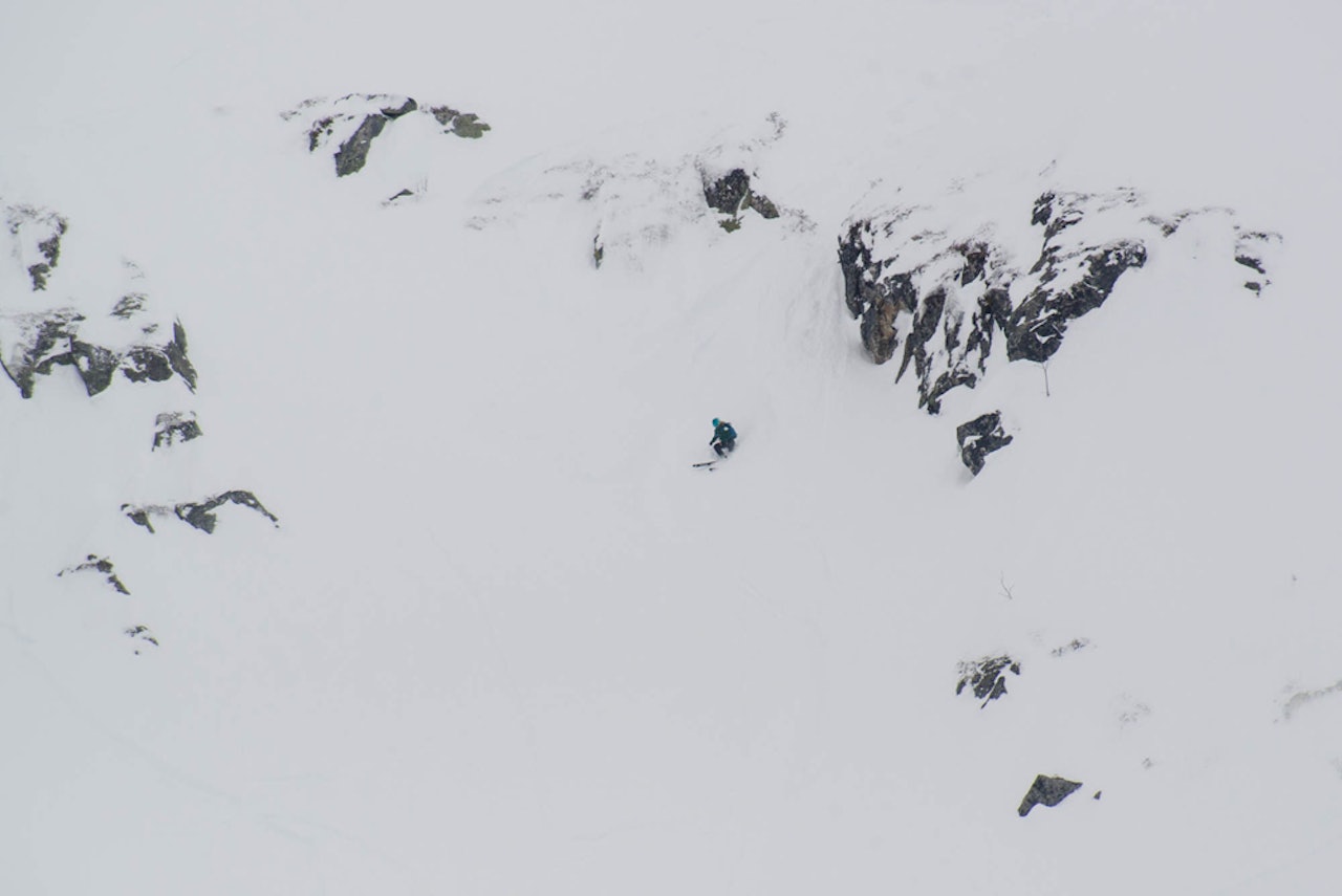 IMPONERTE: Marta Lidström holdt seg på beina og leverte god kjøring i Sogndalsdalen i dag, tross svært krevende forhold. Foto: Olav Standal Tangen IMPONERTE: Marta Lidström holdt seg på beina og leverte god kjøring i Sogndalsdalen i dag, tross svært krevende forhold. Foto: Olav Standal Tangen