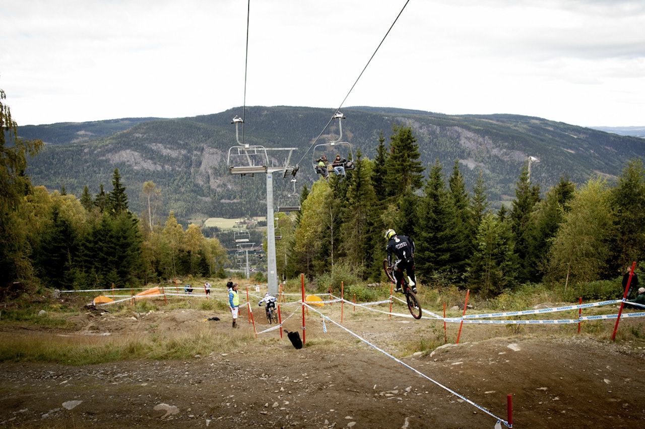 HIT SKAL MAGNHILD: Hun trenger ikke kjøre så fort hun klarer i utforløypa, men Magnhild skal i hvert fall til Hafjell 1. juni. Foto: Kristoffer Kippernes HIT SKAL MAGNHILD: Hun trenger ikke kjøre så fort hun klarer i utforløypa, men Magnhild skal i hvert fall til Hafjell 1. juni. Foto: Kristoffer Kippernes