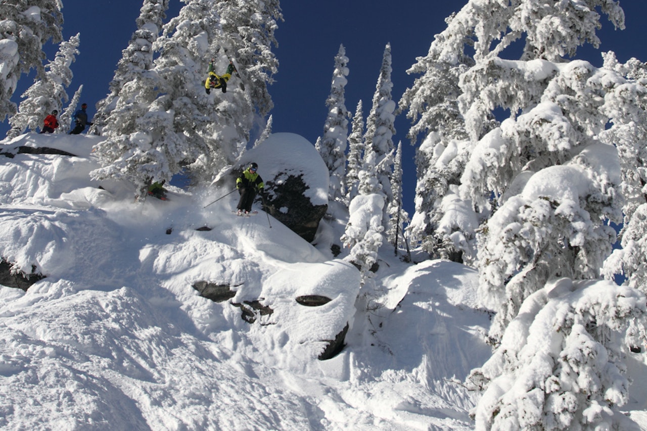 DOBBEL: Trace Cooke gjør backflip over Sam Woodward. Stompa de landinga? Ja, selvsagt. Foto: Tore Meirik DOBBEL: Trace Cooke gjør backflip over Sam Woodward. Stompa de landinga? Ja, selvsagt. Foto: Tore Meirik