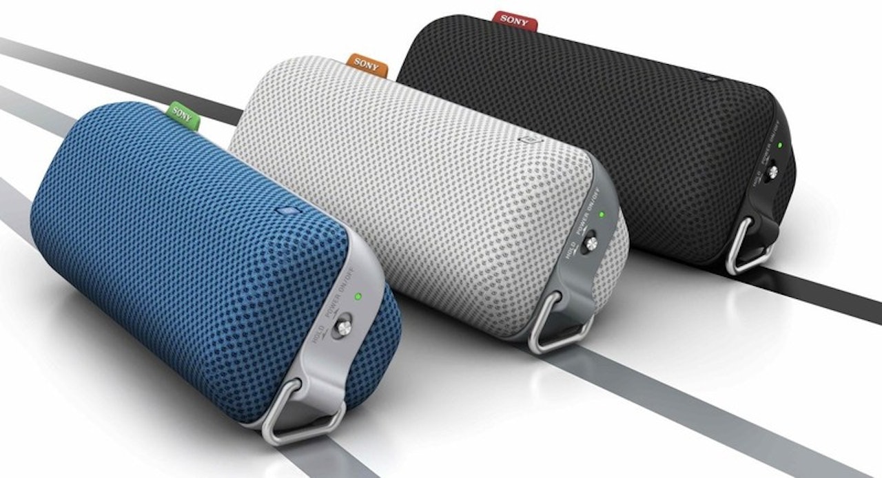 LITEN OG LETT: Med sin lette vekt og robuste design er denne trådløse høyttaleren perfekt for dine aktiviteter utendørs. LITEN OG LETT: Med sin lette vekt og robuste design er denne trådløse høyttaleren perfekt for dine aktiviteter utendørs.