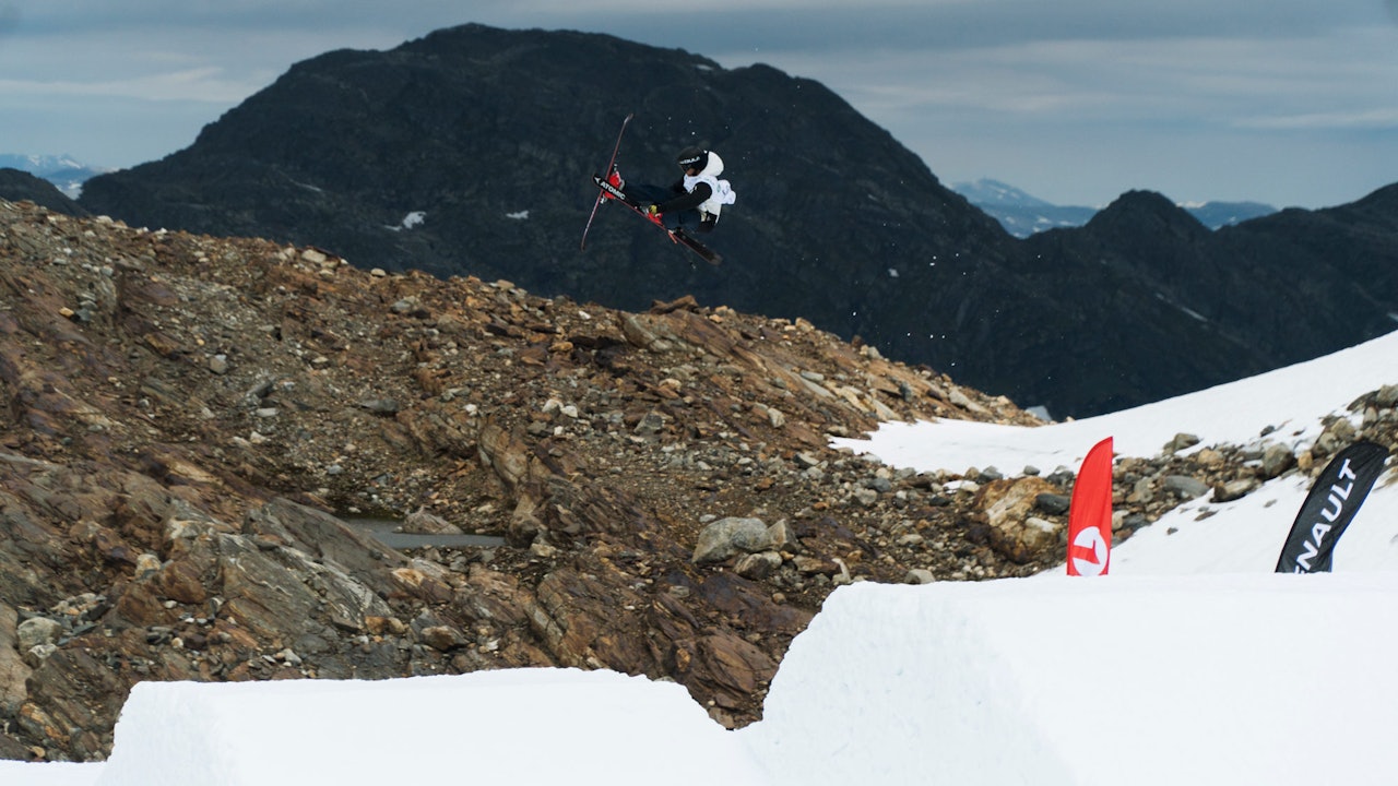 SEIER: Klaus Finne satt dobbelcork og flere andre store triks under dagens big air. Foto: Henrik Ulleland SEIER: Klaus Finne satt dobbelcork og flere andre store triks under dagens big air. Foto: Henrik Ulleland