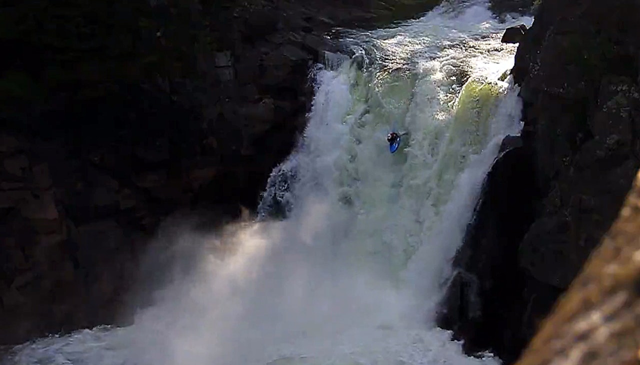 USTEÅNI: Denne fossen ser man ikke så ofte, og det er det kanskje en eller flere gode grunner til? USTEÅNI: Denne fossen ser man ikke så ofte, og det er det kanskje en eller flere gode grunner til?