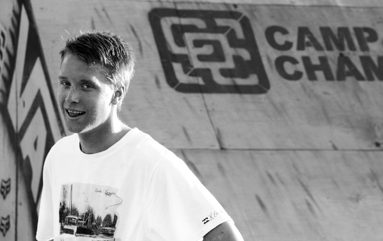 DOBBELAGENTEN: Jørn Simen Aabøe er både en av landets beste på snowboard og wakeboard. DOBBELAGENTEN: Jørn Simen Aabøe er både en av landets beste på snowboard og wakeboard.