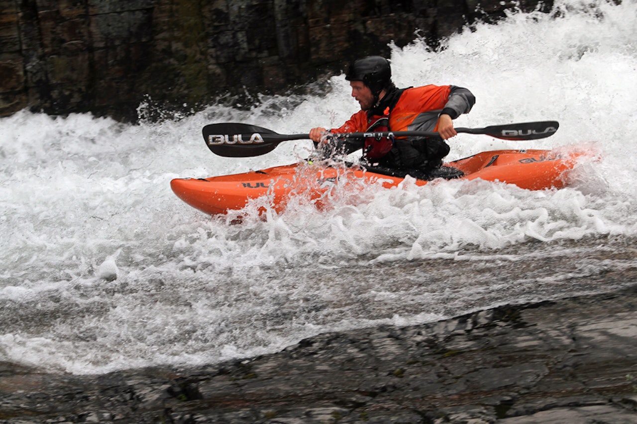 SAMMENLAGTVINNER: Dag Sandvik vant Norwegian Whitewater Cup sammenlagt, og er dermed klar for Whitewater Grand Prix i Chile i desember. Her er han i aksjon i Ula, hvor han ble nr. 7. Foto: Tore Meirik SAMMENLAGTVINNER: Dag Sandvik vant Norwegian Whitewater Cup sammenlagt, og er dermed klar for Whitewater Grand Prix i Chile i desember. Her er han i aksjon i Ula, hvor han ble nr. 7. Foto: Tore Meirik