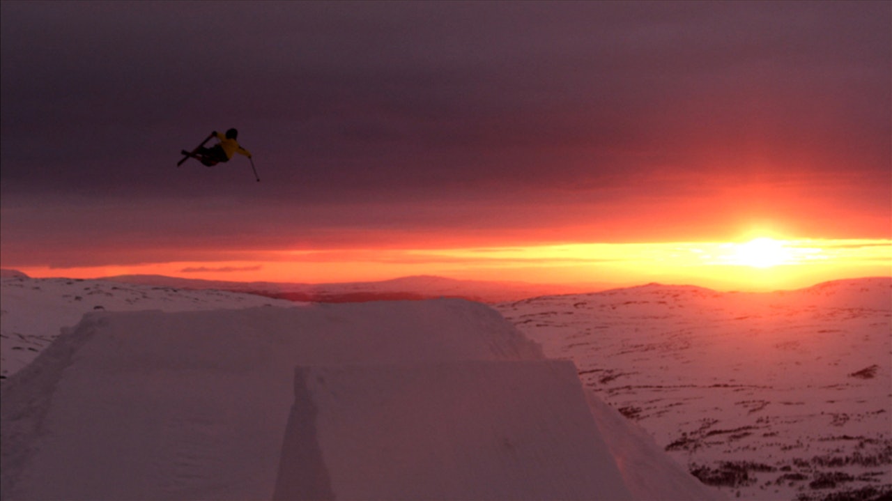 MAGISK SOLNEDGANG: Sene kvelder og store hopp, for eksempel i Åre, får vi aldri nok av, og jaggu ble det ikke suksess for Chaoz i år også! MAGISK SOLNEDGANG: Sene kvelder og store hopp, for eksempel i Åre, får vi aldri nok av, og jaggu ble det ikke suksess for Chaoz i år også!
