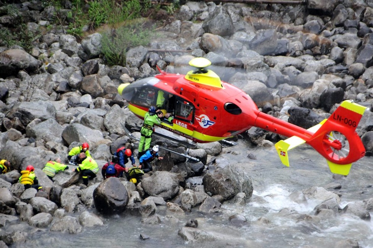 DØDSULYKKE: Denne sommerens andre dødsulykke i forbindelse med elvepadling skjedde i Jori 10. juli. Bildet er fra redningsaksjonen. Foto: GD.no DØDSULYKKE: Denne sommerens andre dødsulykke i forbindelse med elvepadling skjedde i Jori 10. juli. Bildet er fra redningsaksjonen. Foto: GD.no