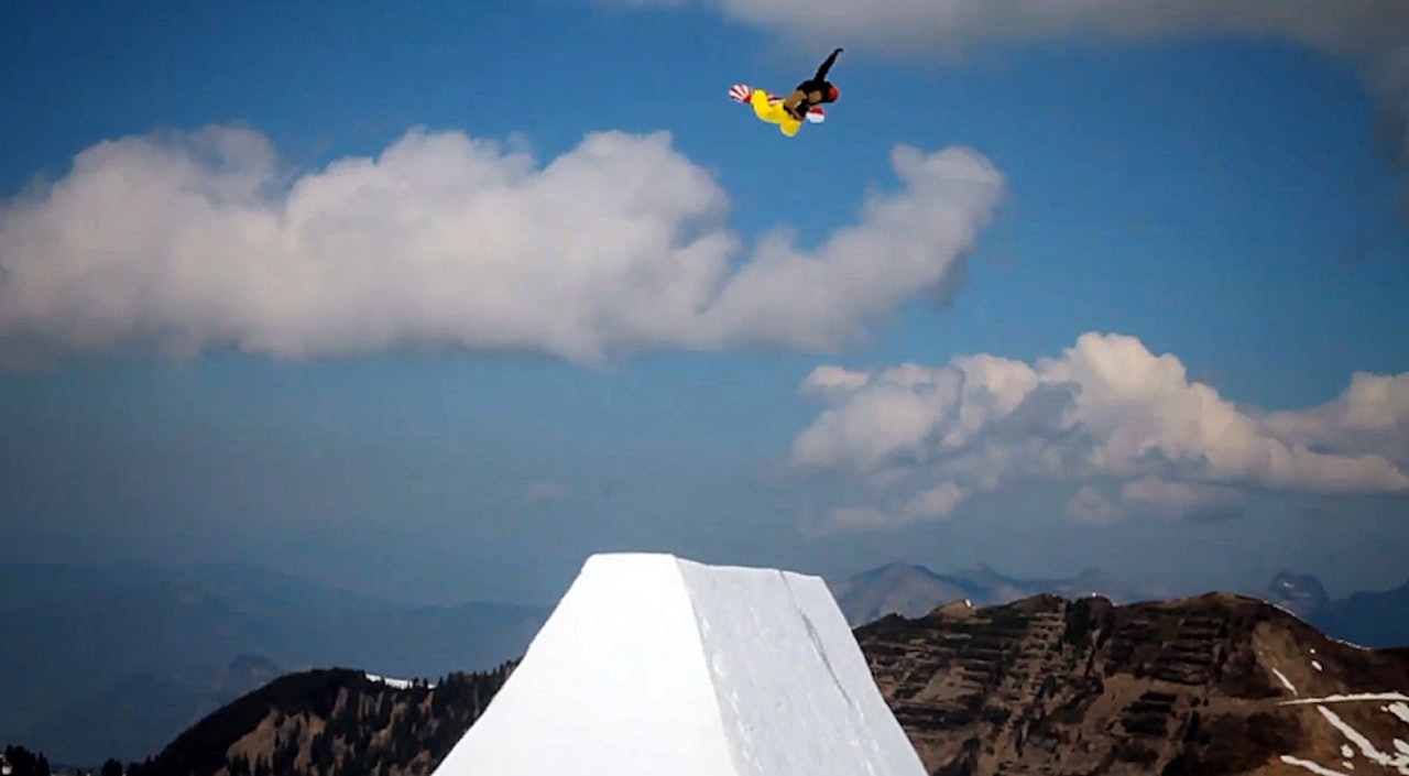 NOE Å GLEDE SEG TIL: Traileren antyde at Kaleidoscope blir en fet film! Her går Fredrik Evensen massivt i franske Flaine. NOE Å GLEDE SEG TIL: Traileren antyde at Kaleidoscope blir en fet film! Her går Fredrik Evensen massivt i franske Flaine.