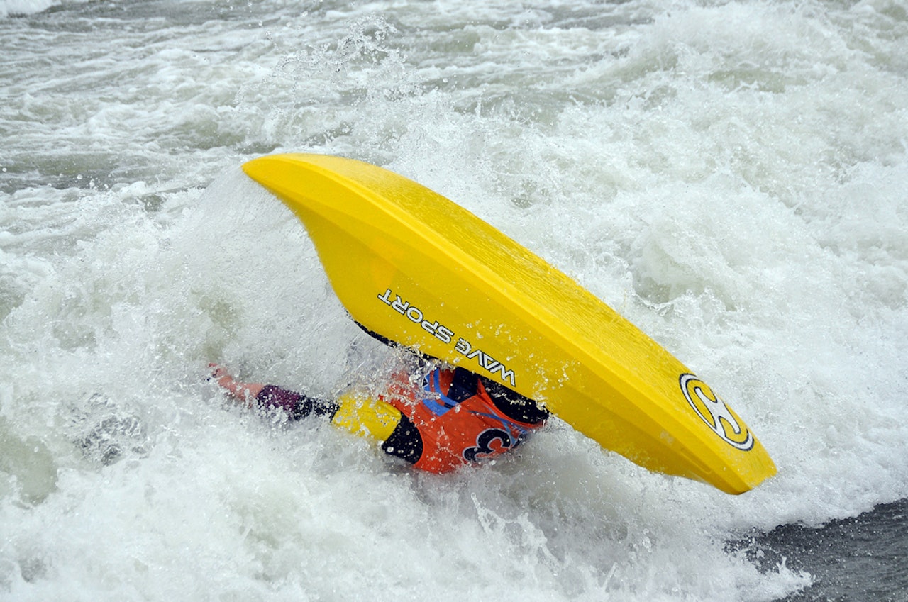 BESTE NORSKE: Mariann Sæther ligger på en flott 8. plass før semifinalen i VM i freestylepadling. Foto: Halvor Heggem. BESTE NORSKE: Mariann Sæther ligger på en flott 8. plass før semifinalen i VM i freestylepadling. Foto: Halvor Heggem.