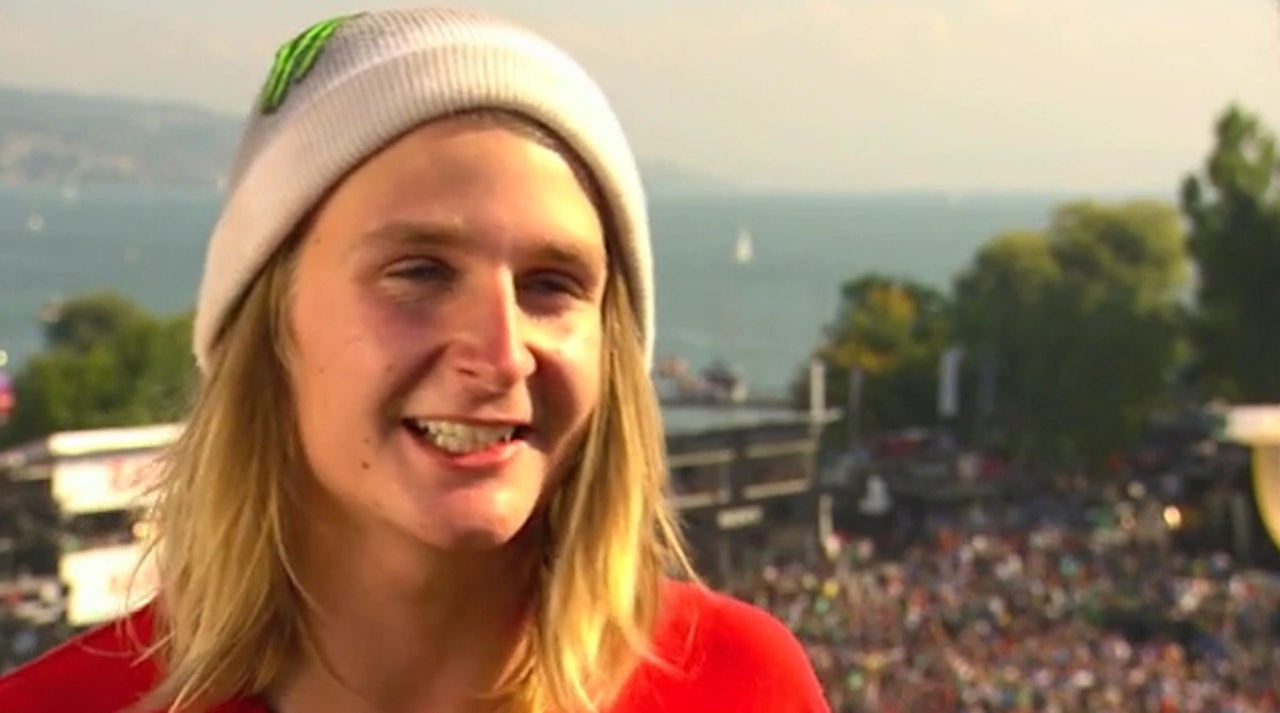 FISeregler: Hellgason mener FIS bør holde seg unna snowboardsporten. FISeregler: Hellgason mener FIS bør holde seg unna snowboardsporten.