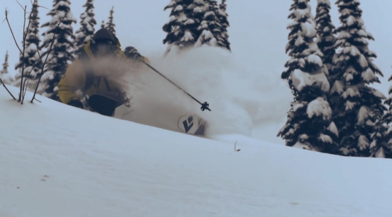 SLOW-MO: Masse syke slowmotion bilder fra dyp pudder. SLOW-MO: Masse syke slowmotion bilder fra dyp pudder.