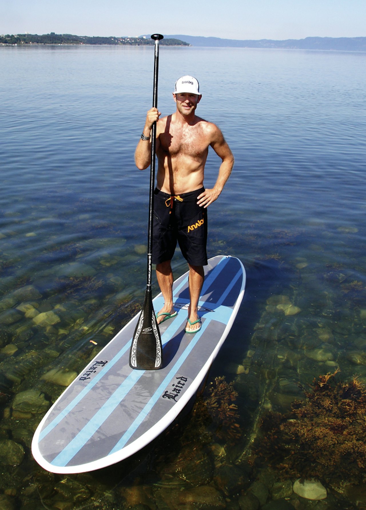 MISJONÆREN: Elling Balhald drar på treningstur med SUP-brettet stort sett hver eneste dag - året rundt. Bilde: Privat MISJONÆREN: Elling Balhald drar på treningstur med SUP-brettet stort sett hver eneste dag - året rundt. Bilde: Privat