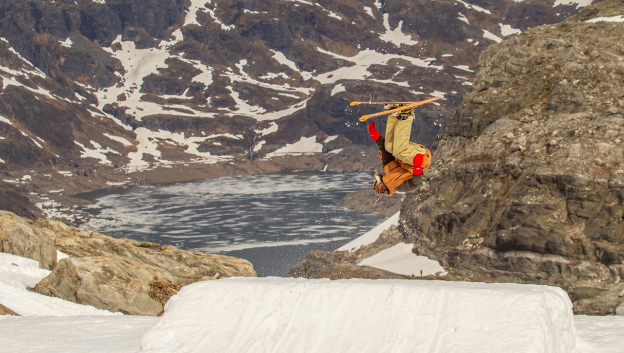 TERRENGPARK: På Folgefonna er det terrengpark – og neste uke starter bygginga av hovedparken på Fonna. Foto: Jan Petter Svendal TERRENGPARK: På Folgefonna er det terrengpark – og neste uke starter bygginga av hovedparken på Fonna. Foto: Jan Petter Svendal