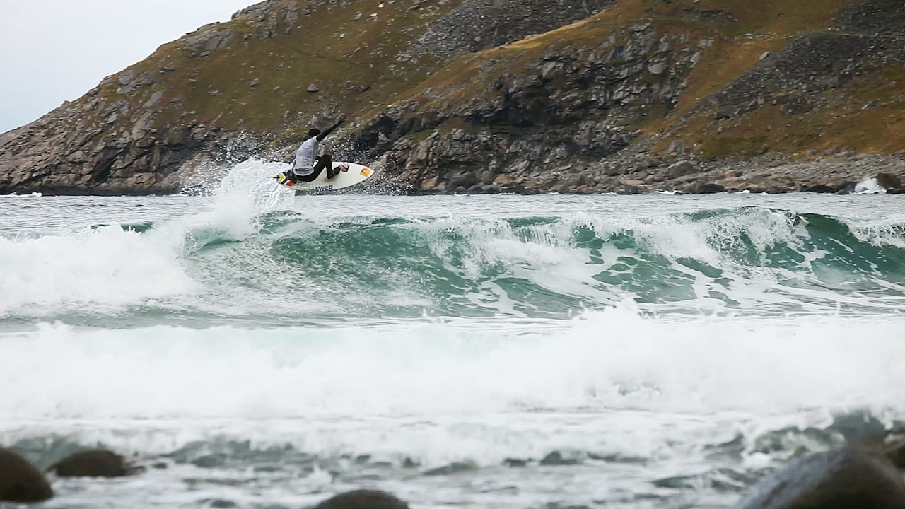 TIM VS GIL: Svenske Timothy Latte ga brasilianske Gil Ferreira Kåberg (bildet) en kamp til døra, men luftferder som dette gjorde Gil til en favoritt hos dommerpanelet. Bilde: Inge Wegge TIM VS GIL: Svenske Timothy Latte ga brasilianske Gil Ferreira Kåberg (bildet) en kamp til døra, men luftferder som dette gjorde Gil til en favoritt hos dommerpanelet. Bilde: Inge Wegge