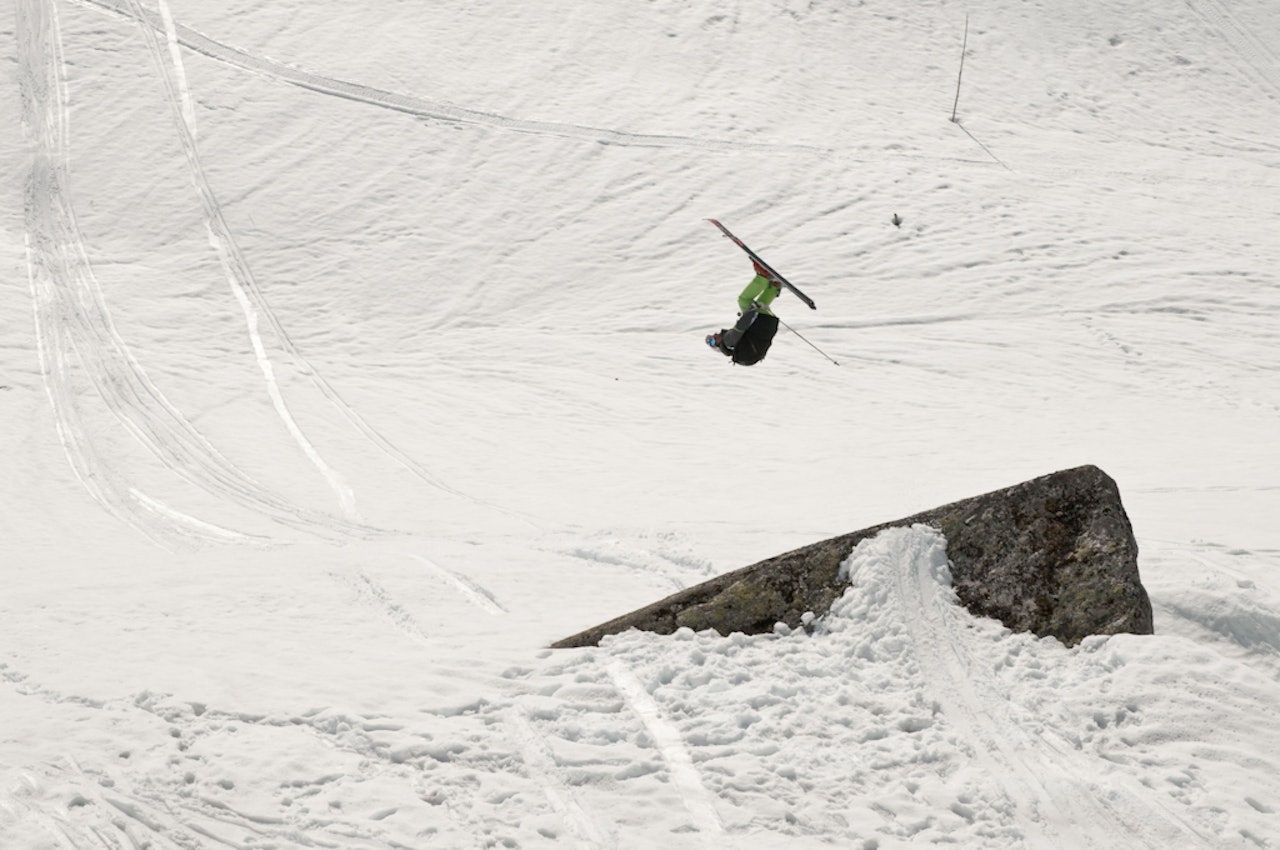 PÅDRIVER: Fredrik Luytkis, som er en mildt sagt erfaren og merittert frikjører, er en av initiativtakerne bak Heming Adrenalins nye freeridegruppe. Foto: RFC PÅDRIVER: Fredrik Luytkis, som er en mildt sagt erfaren og merittert frikjører, er en av initiativtakerne bak Heming Adrenalins nye freeridegruppe. Foto: RFC