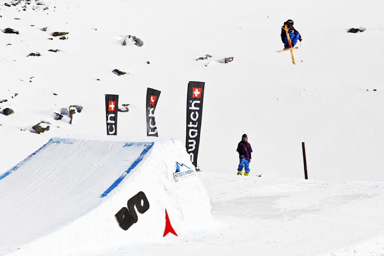 IMPONERER PÅ ISLAND: Andreas Håtveit (bildet er fra en konkurranse i Østerrike tidligere i vinter). Bilde: Christoph Schoech. IMPONERER PÅ ISLAND: Andreas Håtveit (bildet er fra en konkurranse i Østerrike tidligere i vinter). Bilde: Christoph Schoech.