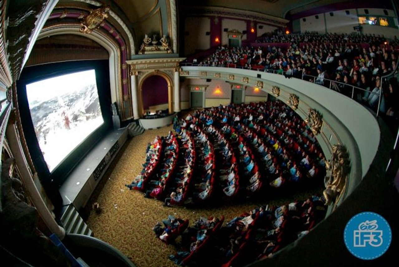 FILMFEST: Tusenvis av timer ligger bak de over 30 filmene som ble vist i Montreal i helgen. Beklageligvis lå det ikke like mange arbeidstimer i planleggingen av prisutdelingen. FILMFEST: Tusenvis av timer ligger bak de over 30 filmene som ble vist i Montreal i helgen. Beklageligvis lå det ikke like mange arbeidstimer i planleggingen av prisutdelingen.