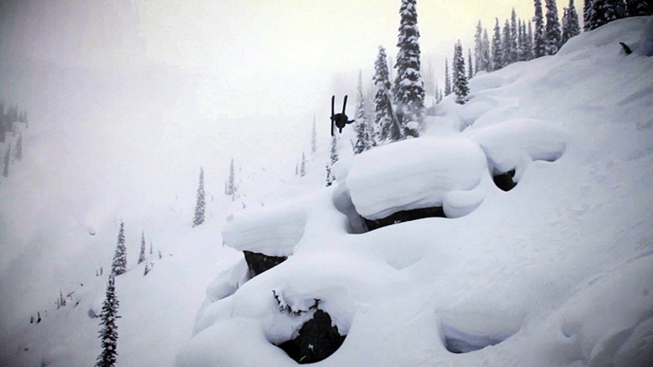 PUTE-FEMMER: Mark Abma kan de rette, og største, triksene over nedsnødde trær i Canada. PUTE-FEMMER: Mark Abma kan de rette, og største, triksene over nedsnødde trær i Canada.