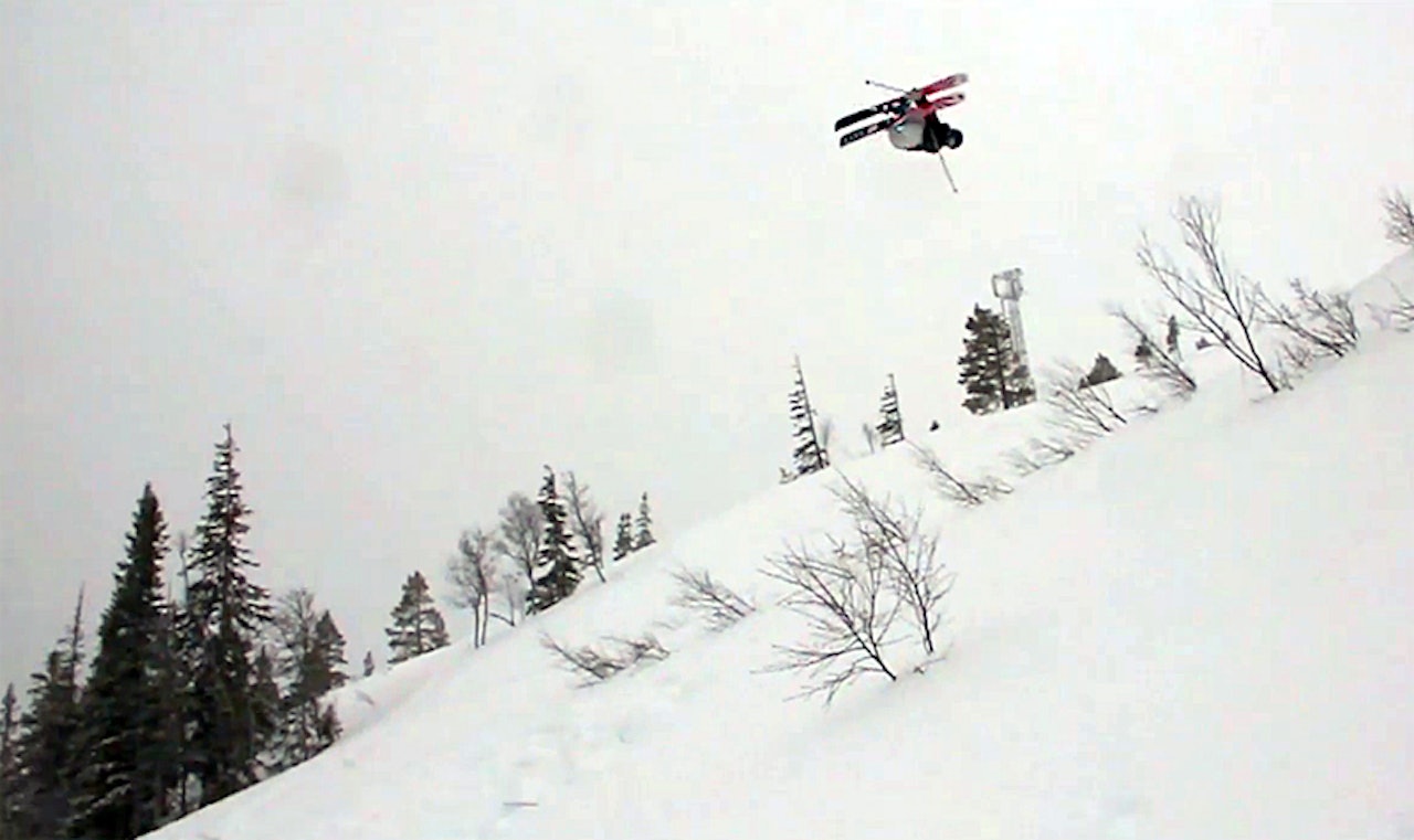 DRAR PÅ: Med unntak av kjøring på et par rails, er alt filma på selvbygde hopp i skauen! DRAR PÅ: Med unntak av kjøring på et par rails, er alt filma på selvbygde hopp i skauen!