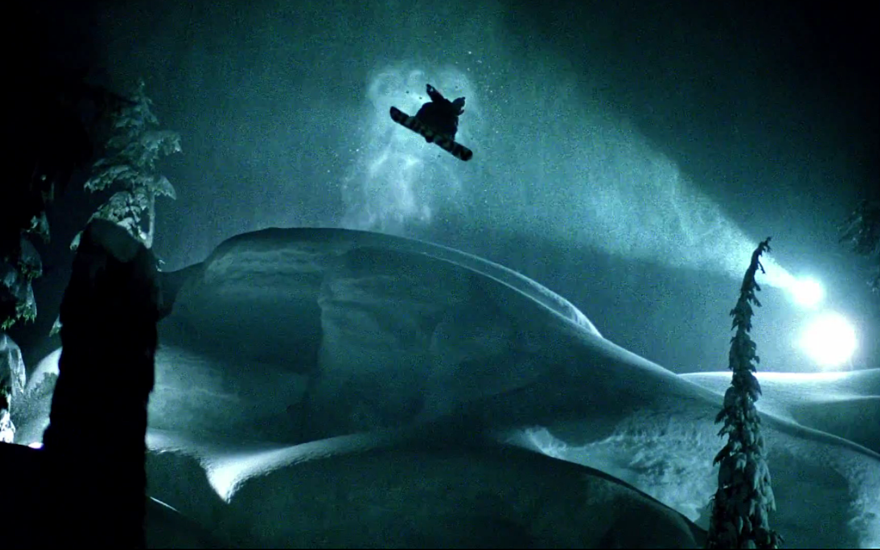 NATTA: Danny Kass måtte ut og jobbe etter leggetid for å filme til den nye reklamekampanjen til Nike. NATTA: Danny Kass måtte ut og jobbe etter leggetid for å filme til den nye reklamekampanjen til Nike.