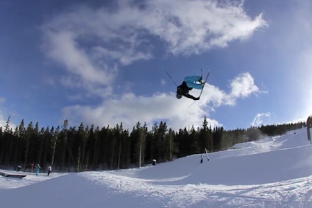 TALENT: Bråten har trent på rails hjemme i hagen i sommer, og vi får garantert se mye av han når vinteren braker løs. TALENT: Bråten har trent på rails hjemme i hagen i sommer, og vi får garantert se mye av han når vinteren braker løs.