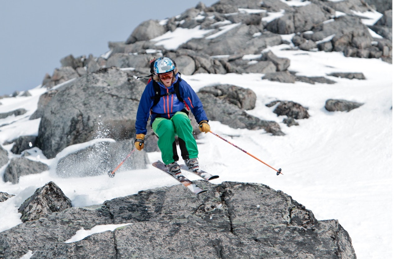 SÅ HJELMEN PASSER: Etter noen pauseår er Hatten Freeride tilbake. Bilde: Arrangøren SÅ HJELMEN PASSER: Etter noen pauseår er Hatten Freeride tilbake. Bilde: Arrangøren