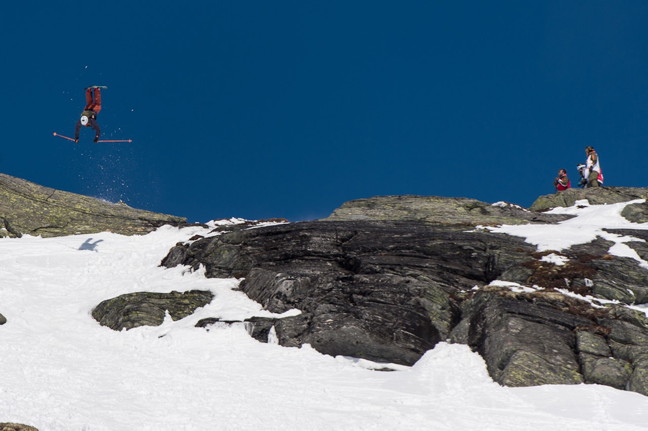 VINNERNE ER KLARE: Skyhøyt nivå og verdige vinnere i Røldal Freeride 2018. Foto: Andreas Anderson VINNERNE ER KLARE: Skyhøyt nivå og verdige vinnere i Røldal Freeride 2018. Foto: Andreas Anderson