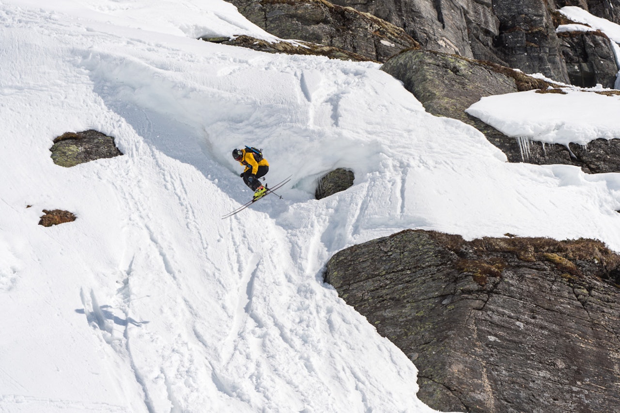OK NIVÅ: Fra den nye slopestyleløypa i Røldal. Flere av kjørerne i lørdagens finale sendte opptil fire forskjellige triks i samme runnet. Foto: Andreas Anderson OK NIVÅ: Fra den nye slopestyleløypa i Røldal. Flere av kjørerne i lørdagens finale sendte opptil fire forskjellige triks i samme runnet. Foto: Andreas Anderson