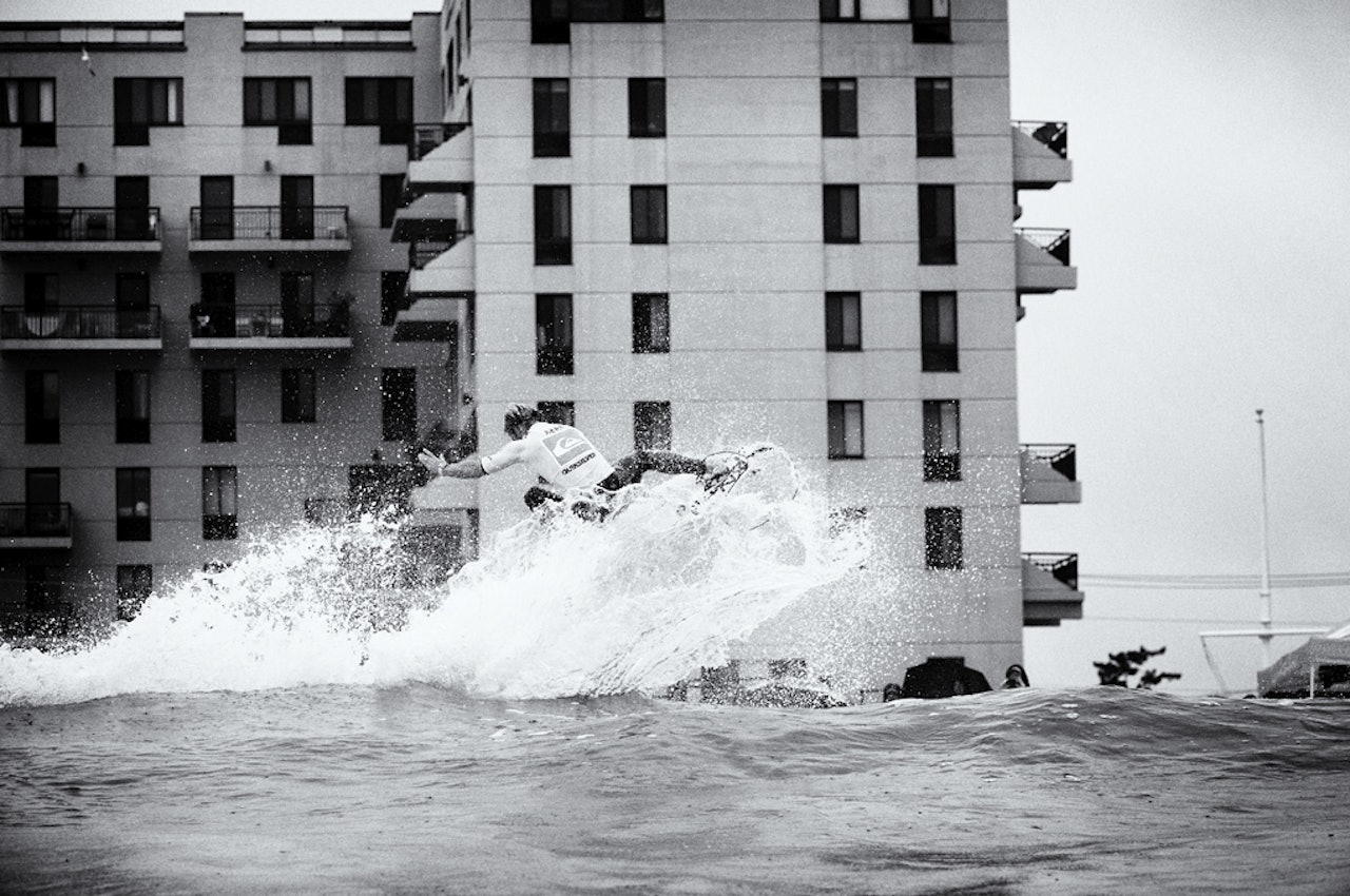 OOPS? Høye air reverse og alley-oops var vinneroppskriften til Josh Kerr på Long Beach i dag. Timo / Quiksilver OOPS? Høye air reverse og alley-oops var vinneroppskriften til Josh Kerr på Long Beach i dag. Timo / Quiksilver