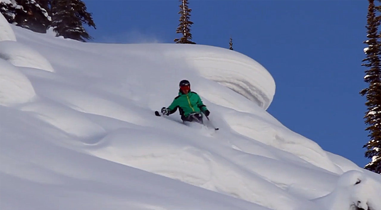 IMPONERENDE: Josh Dueck og puter, pudder og sitski. IMPONERENDE: Josh Dueck og puter, pudder og sitski.
