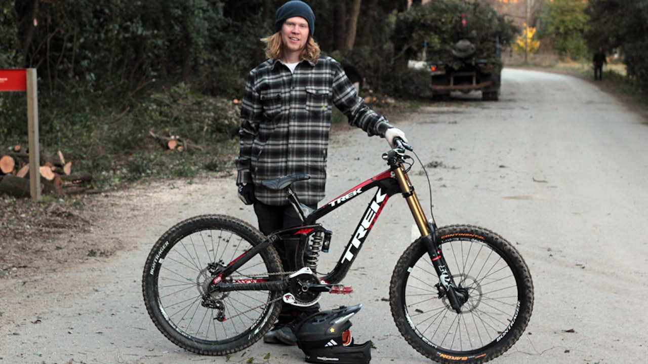 NYTT STÆSJ: Mads Andre Haugen rapporterer om nye sponsorer og nytt stæsj! Foto: Anders Håheim NYTT STÆSJ: Mads Andre Haugen rapporterer om nye sponsorer og nytt stæsj! Foto: Anders Håheim