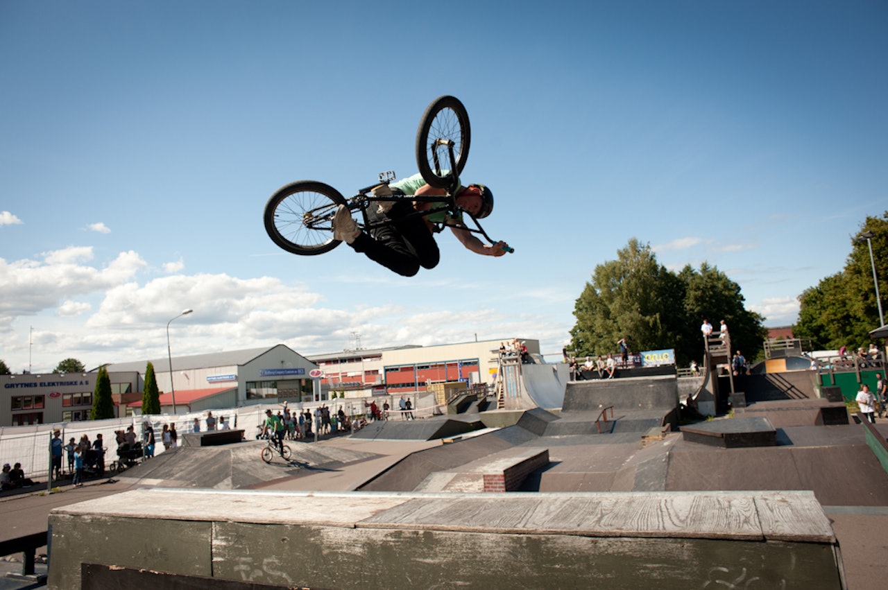 TABLE: Horten Skatepark er Liseberg og Tusenfryd på en gang. Didrik Dege Dimmen i en lekker table. Foto: Mads Huseby TABLE: Horten Skatepark er Liseberg og Tusenfryd på en gang. Didrik Dege Dimmen i en lekker table. Foto: Mads Huseby